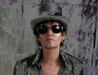 Daniel Ash closes door on Love and Rockets: ‘It’s boring for me to do those songs’