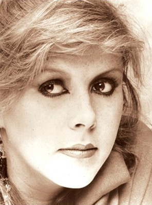 Kirsty MacColl tribute concert to feature Shane MacGowan, Alison Moyet, Johnny Marr