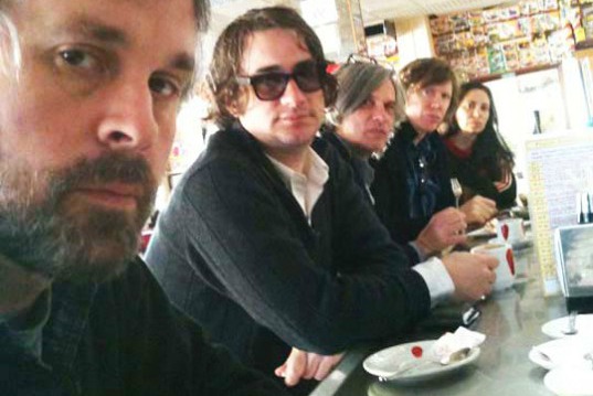 Free MP3: Chelsea Light Moving, ‘Frank O’Hara Hit’ — 3rd track from Thurston Moore project