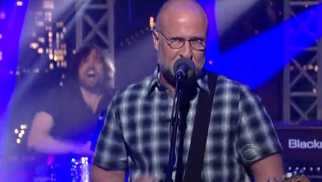 Video: Bob Mould plays ‘The Descent’ on ‘The Late Show with David Letterman’