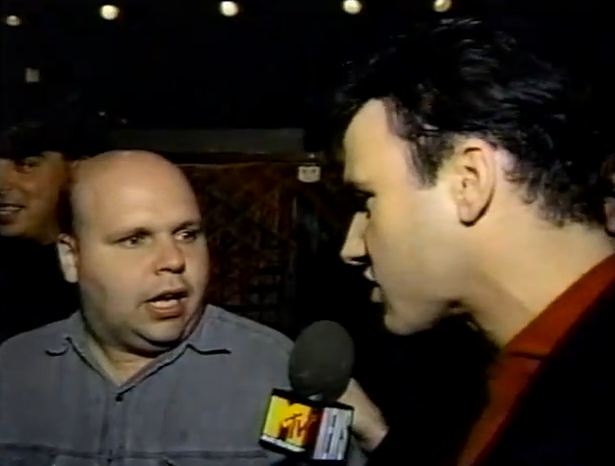 ‘120 Minutes’ Rewind: Dave Kendall bumps into future host Matt Pinfield — 9/22/91