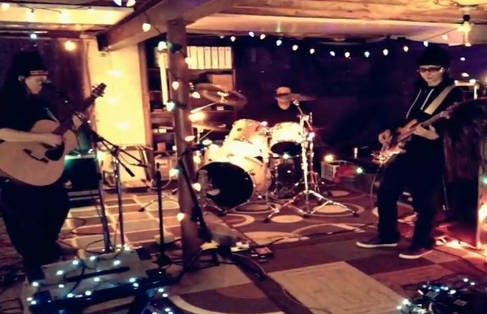Breeders release ‘New Year’ rehearsal footage — plus Kim Deal launches solo 7-inch series