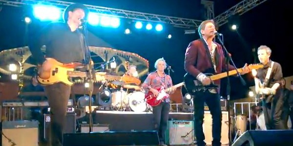 Watch The Dream Syndicate’s 15-minute jam with Peter Buck, John Paul Jones in Mexico