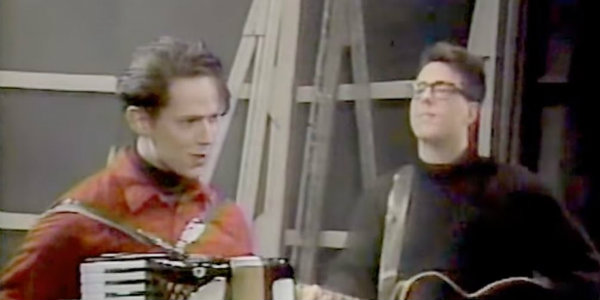 ‘120 Minutes’ Rewind: They Might Be Giants play ‘Particle Man,’ talk ‘Flood’ — 1990