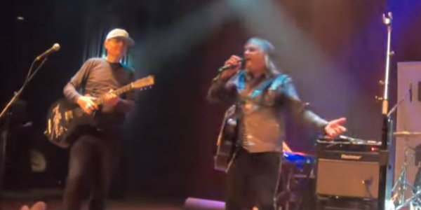 Watch: Billy Corgan joins The Alarm for ‘Rain in the Summertime’ in Cleveland