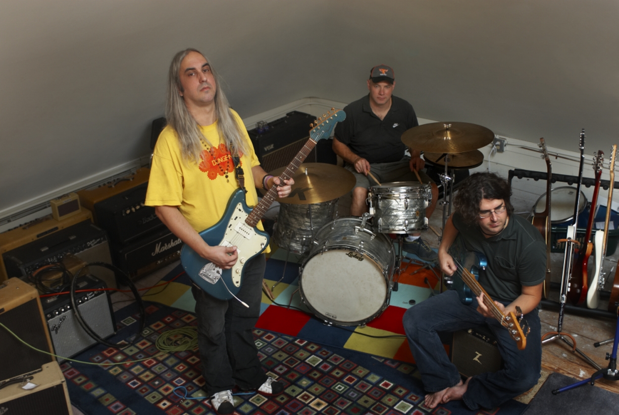 Dinosaur Jr prepping new album, tour