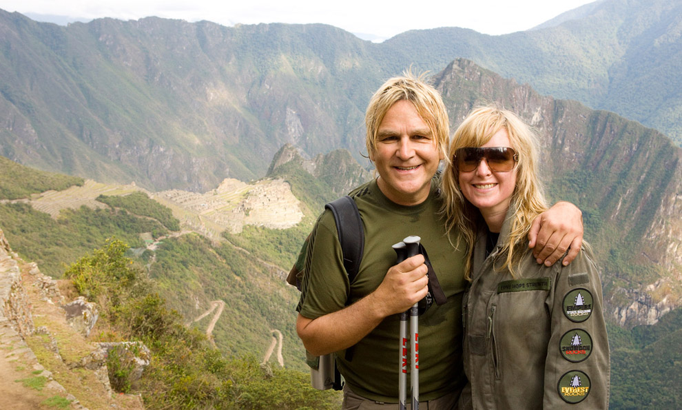 The Alarm’s Mike Peters reschedules fall U.K. tour to April to care for his ailing wife