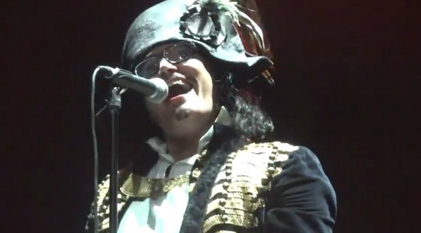 Video: Adam Ant opens first U.S. tour in 16 years with Los Angeles concert (Setlist)