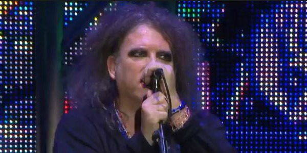 The Cure digs deep for ‘The Top’-heavy set in epic return to Mexico (Setlist, Video)