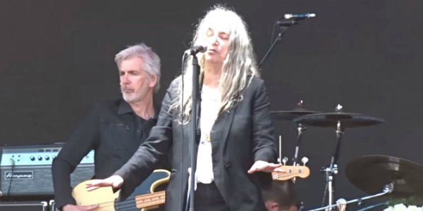 Watch: Patti Smith preaches eco-justice with cover of Midnight Oil’s ‘Beds Are Burning’