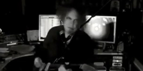 Robert Smith performs 3 songs off The Cure’s ‘Faith’ for charity livestream