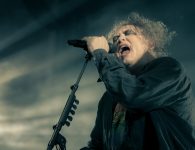 Photos: The Cure bring their “Songs of a Lost World” to the iconic Hollywood Bowl