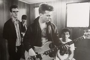 Andy Rourke, the “supremely gifted” bassist for The Smiths, dies of pancreatic cancer